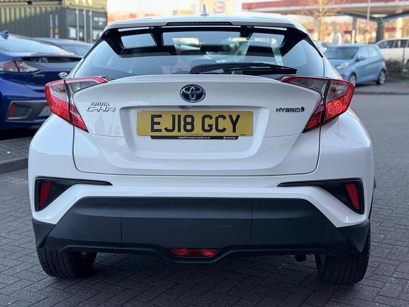 Used Toyota C-HR 2018 White SUV
