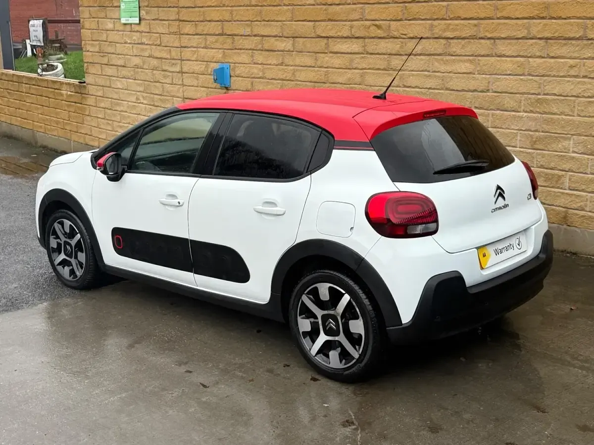 Used Citroën C3 Flair 110 HP (80 kW) 2017 White Hatchback