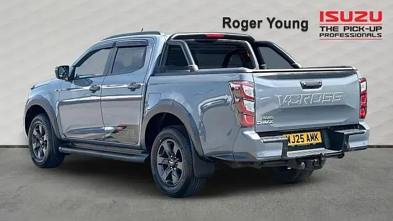Used Isuzu D-Max 2025 Grey Pickup