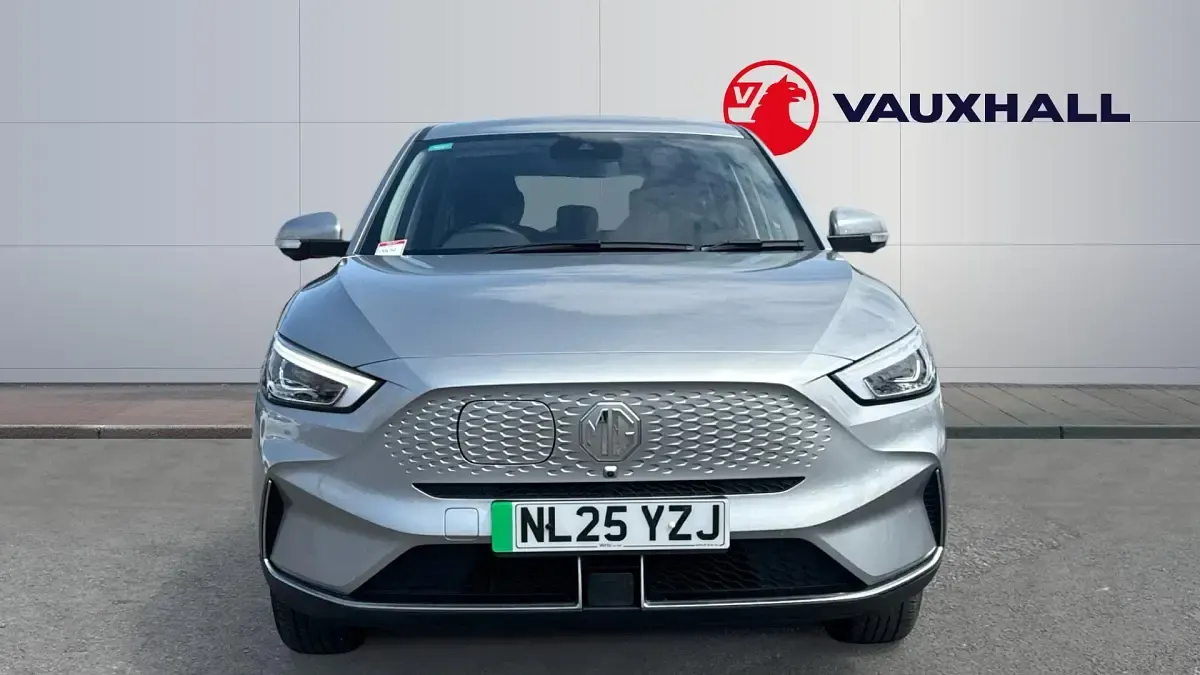Used MG ZS SE 114 kW (156 HP) 2025 Silver SUV