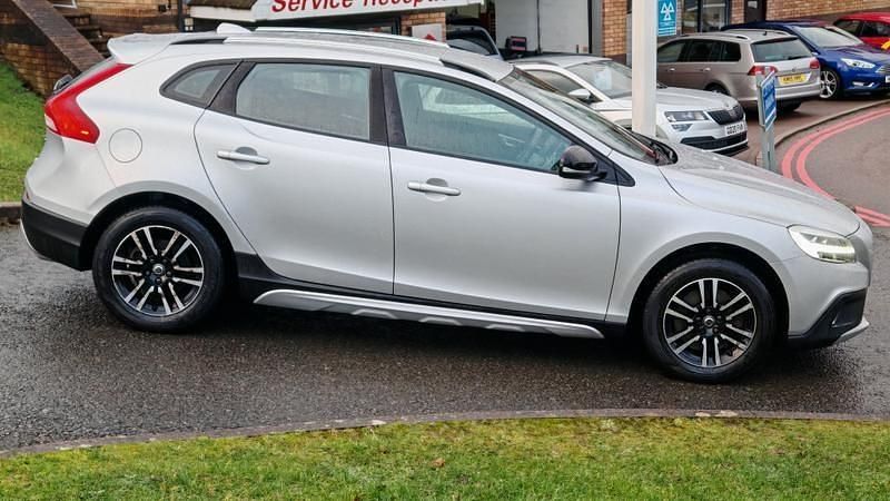 Used Volvo V40 Plus 2017 Silver Hatchback