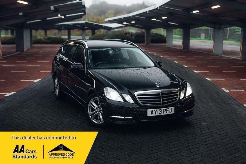 Used Mercedes E220 Avantgarde 2013 Black Estate