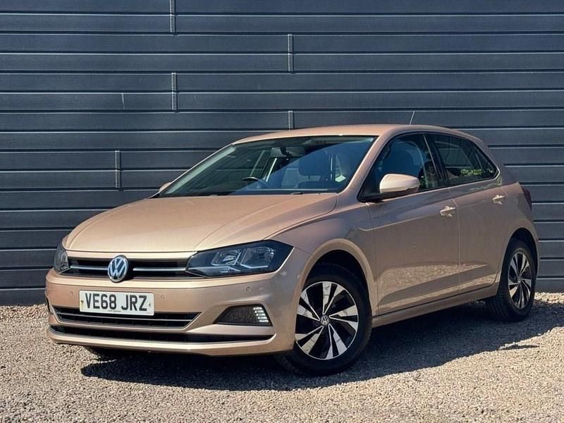 Used VW Polo SE 95 HP (69 kW) 2019 Beige Hatchback
