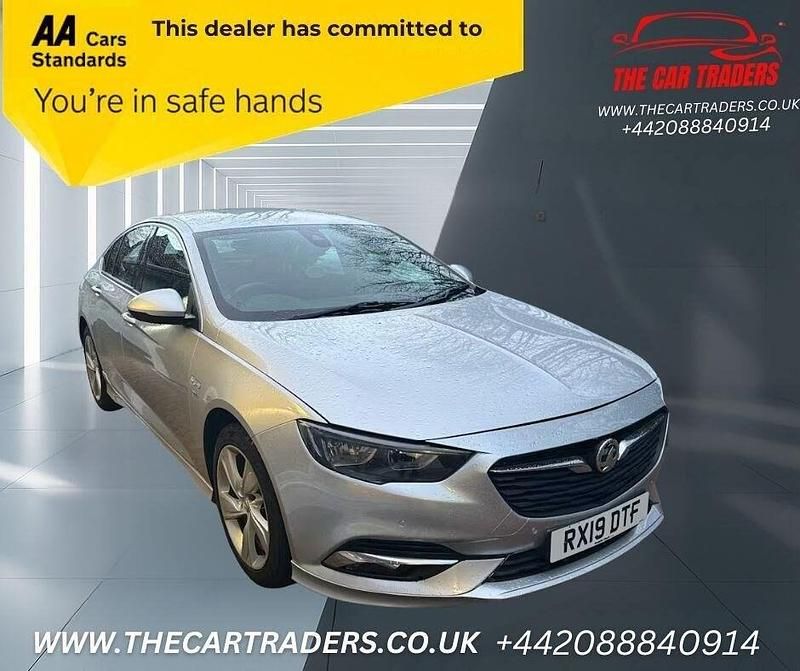 Silver Used 2019 Vauxhall Insignia SRi Hatchback | £9,788 (Fair price) - Image 1/4