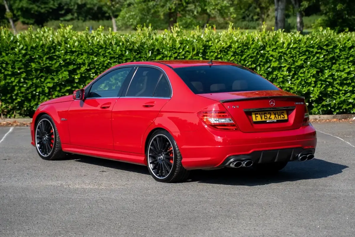 Used Mercedes C63 AMG 487 HP (358 kW) 2012 Red Sedan