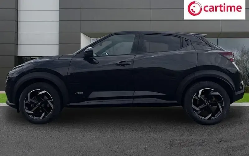 Used Nissan Juke N-Connecta 143 HP (105 kW) 2023 Black SUV