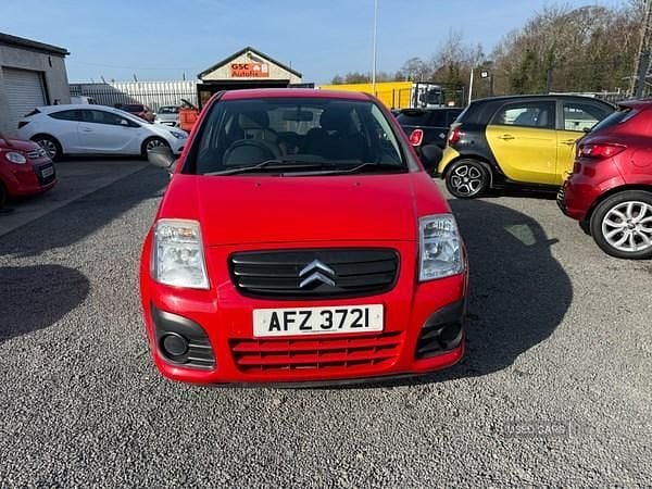 Used Citroën C2 60 HP (44 kW) 2009 Red Hatchback