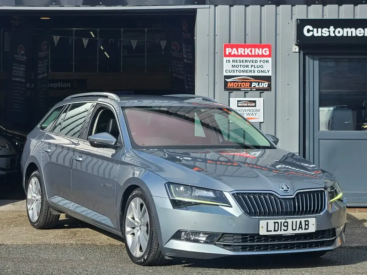 Usado Skoda Superb SE L Executive 150 CV (110 kW) 2019 Familiar