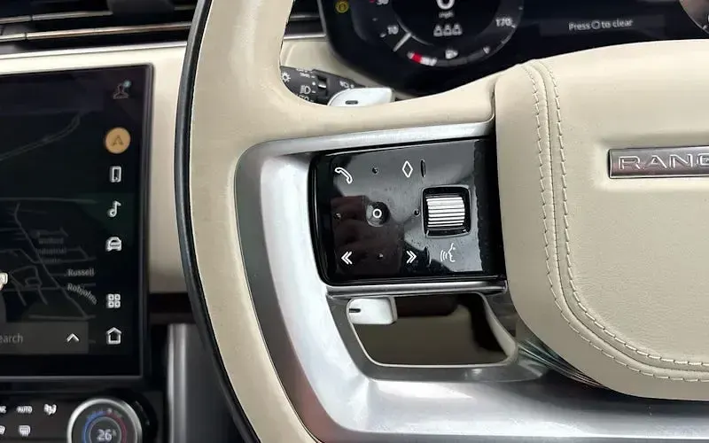 Used Land Rover Range Rover Autobiography 350 HP (257 kW) 2023 Charente grey SUV