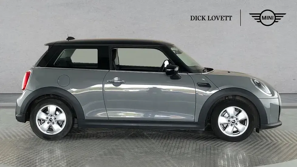 Used Mini Cooper Classic 134 HP (98 kW) 2021 Grey Hatchback