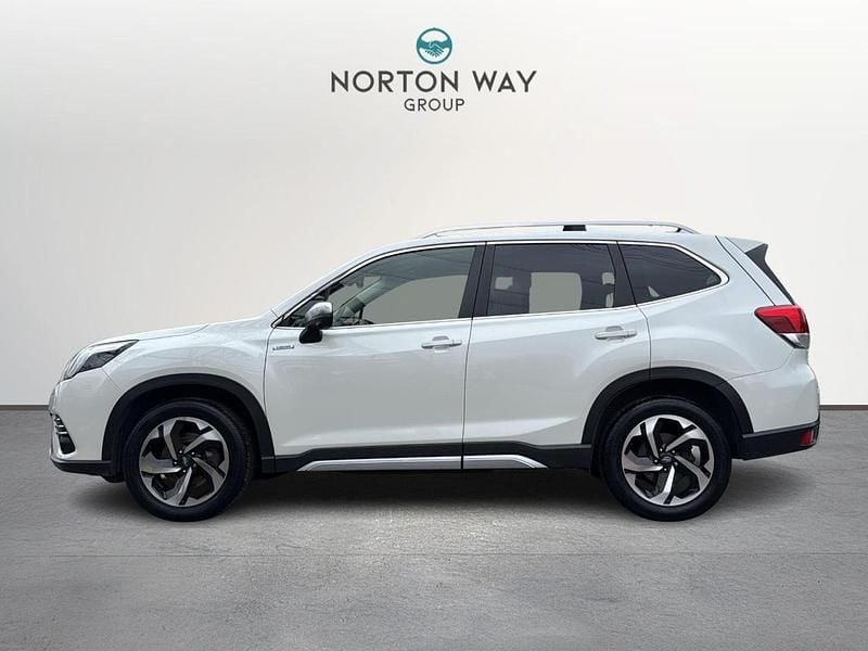 Used Subaru Forester Premium 148 HP (108 kW) 2024 White SUV