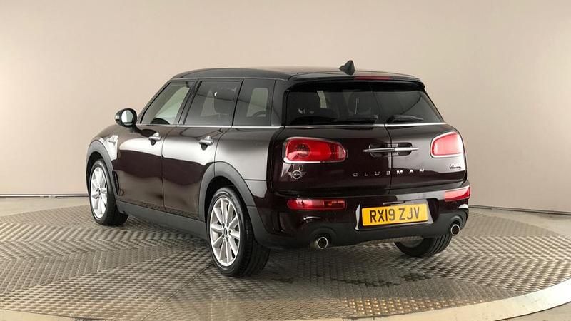 Used Mini Cooper S Clubman Classic 189 HP (139 kW) 2019 Red Estate