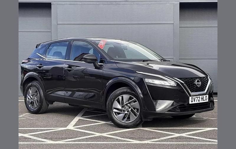 Black Used 2022 Nissan Qashqai Acenta Premium SUV | £19,699 (Good price) - Image 1/4