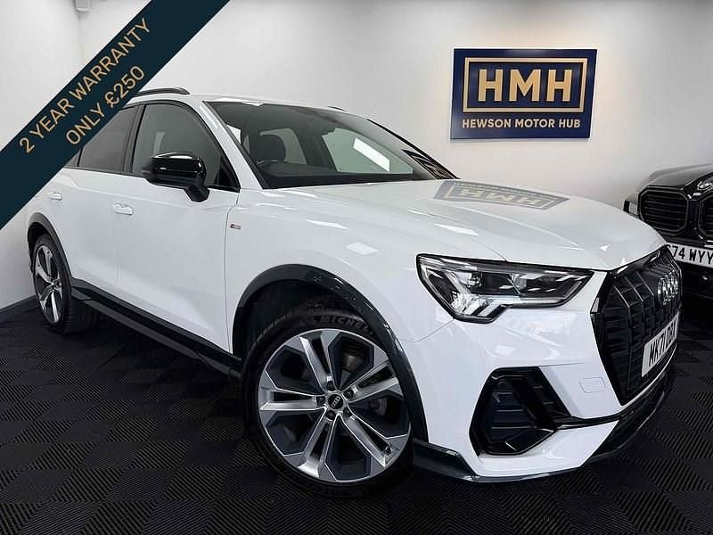 Begagnad Audi Q3 Black Edition 2021 Vit SUV
