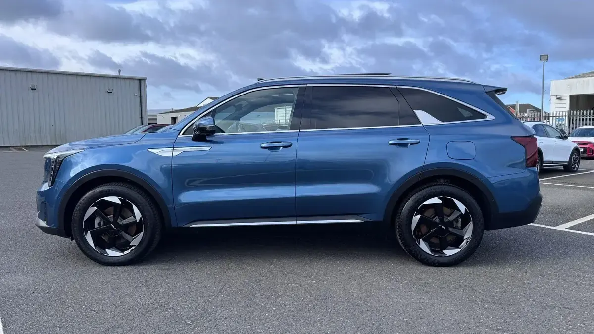 Used Kia Sorento 2025 Blue SUV
