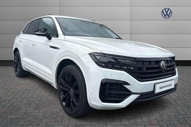 White Used 2023 VW Touareg Black Edition SUV | £44,154 (Fair price) - Image 1/4