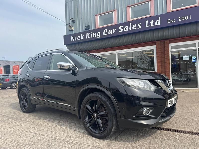Ebisu black Used 2016 Nissan X-Trail Tekna SUV | £9,975 (Fair price) - Image 1/4