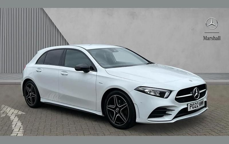 Used Mercedes A200 Executive 161 HP (118 kW) 2022 White Hatchback