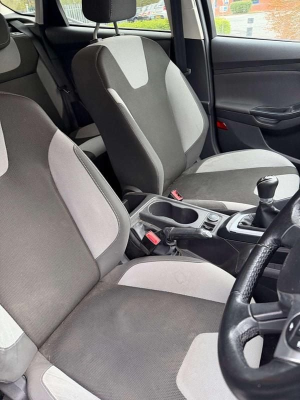 Used Ford Focus Zetec 2014 Grey Hatchback
