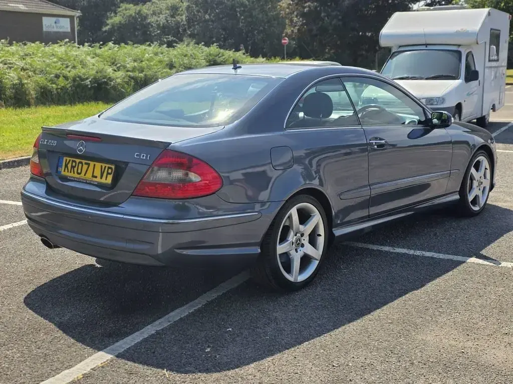 Used Mercedes CLK220 150 HP (110 kW) 2007 Blue Coupe