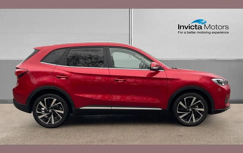 Used MG ZS Trophy 192 HP (141 kW) 2025 Red SUV