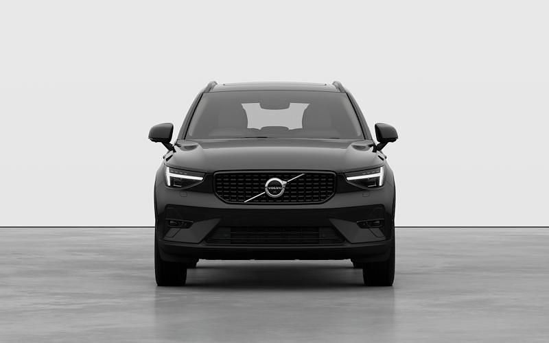 New Volvo XC40 Ultra 163 HP (119 kW) 2026 Sand dune SUV