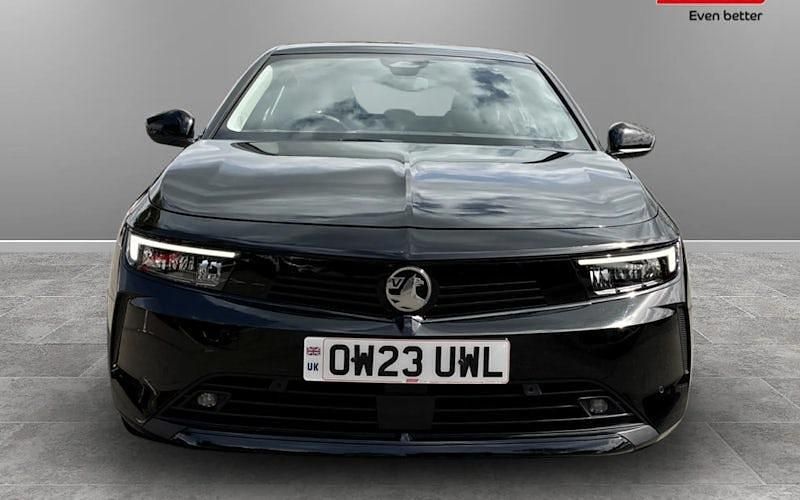 Second-hand Vauxhall Astra Design Edition 131 CP (96 kW) 2025 Hatchback