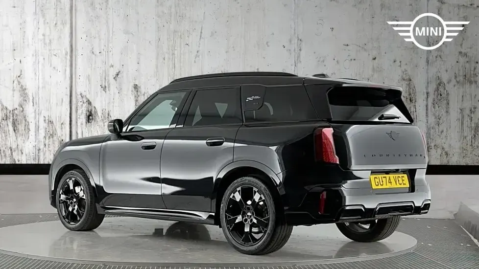 Used Mini Countryman 215 HP (158 kW) 2024 Black SUV