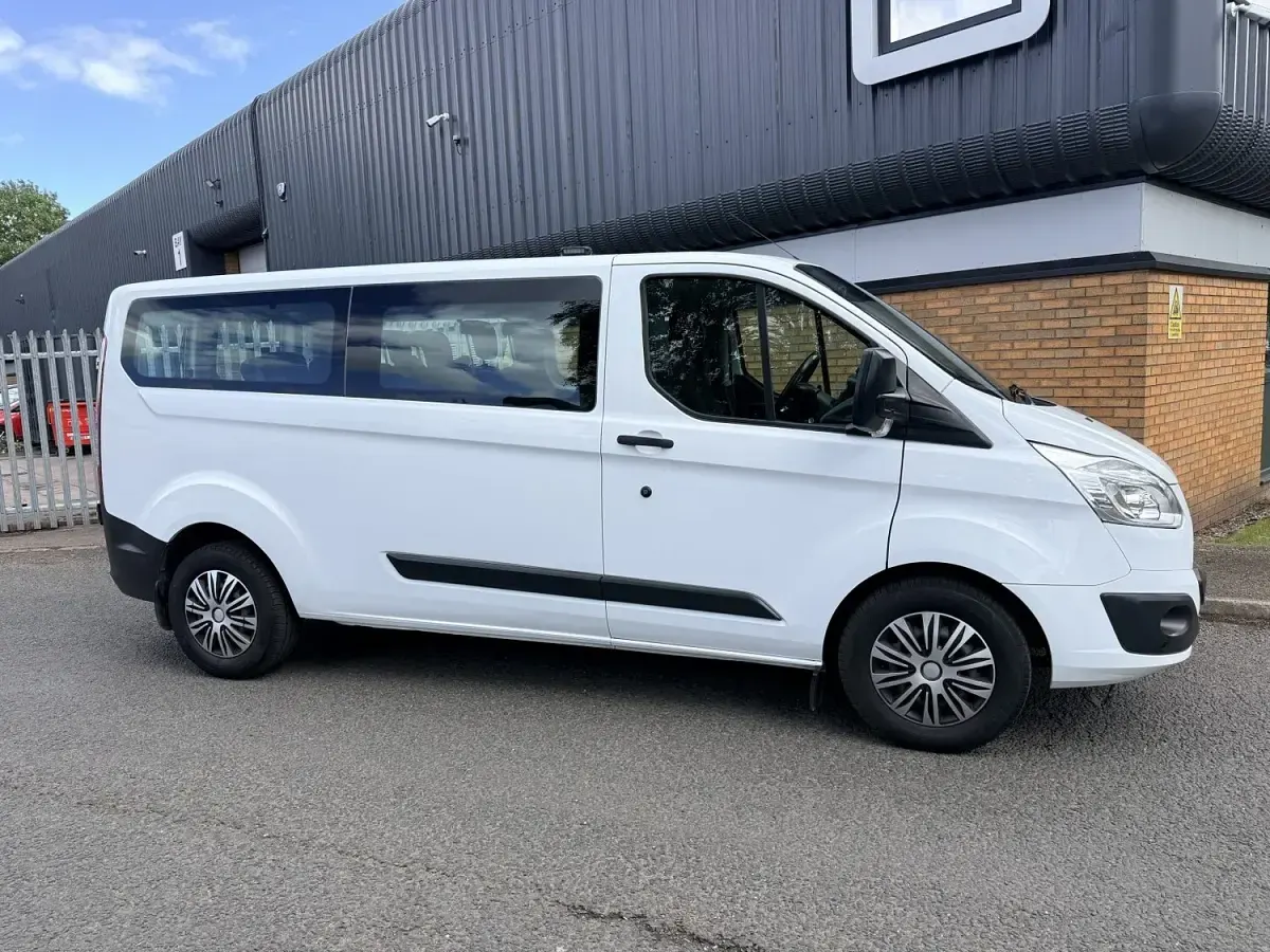 Used Ford Transit Custom Trend 130 HP (95 kW) 2016 White Estate