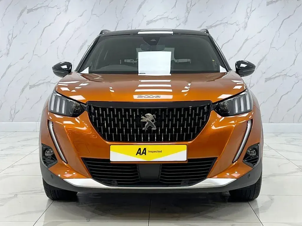 Used Peugeot 2008 GT 130 HP (95 kW) 2022 Orange SUV