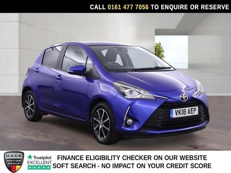 Used Toyota Yaris 111 HP (81 kW) 2018 Blue Hatchback