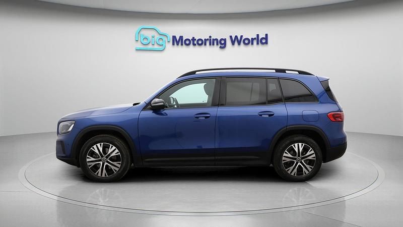 Używany Mercedes GLB200 Executive 163 KM (119 kW) 2025 Niebieski SUV
