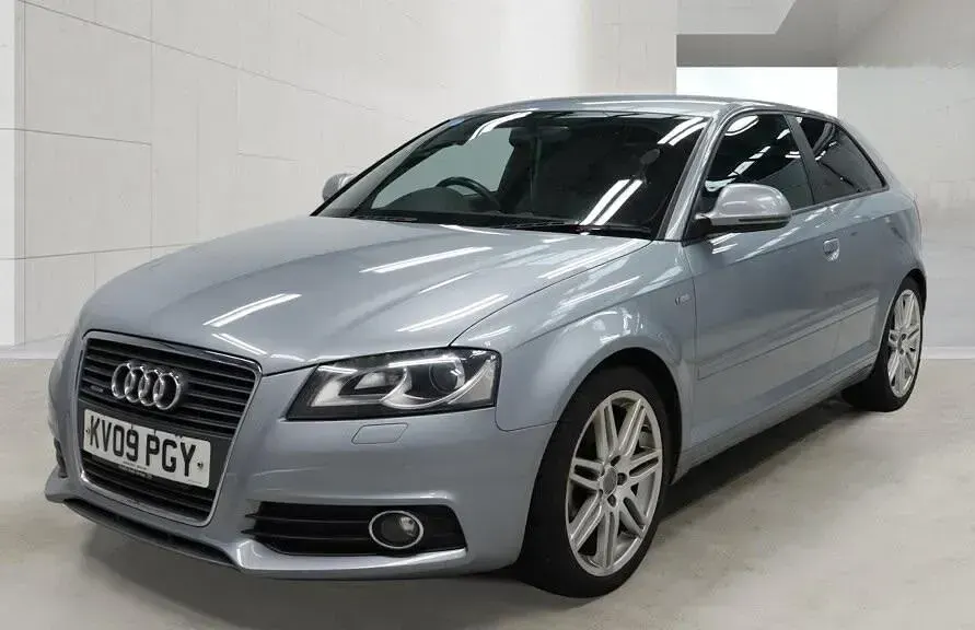 Used Audi A3 S-Line 200 HP (147 kW) 2009 Silver Hatchback