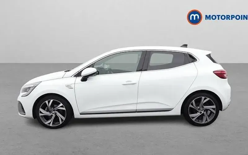Used Renault Clio V RS Line 140 HP (102 kW) 2022 White Hatchback
