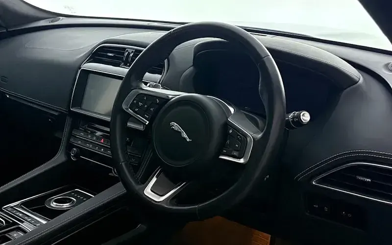 Used Jaguar F-Pace Chequered Flag 179 HP (131 kW) 2020 Grey SUV