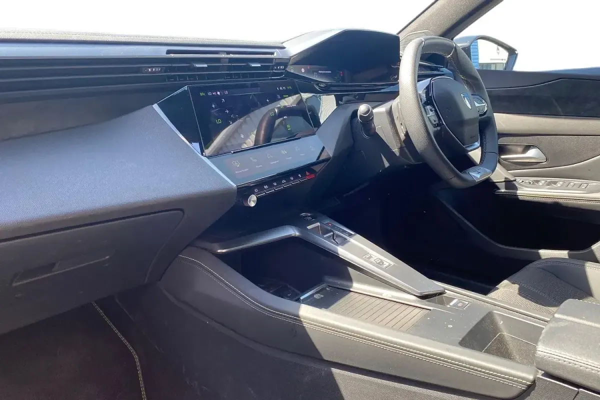 Used Peugeot 408 GT 145 HP (106 kW) 2025 Selenium grey SUV