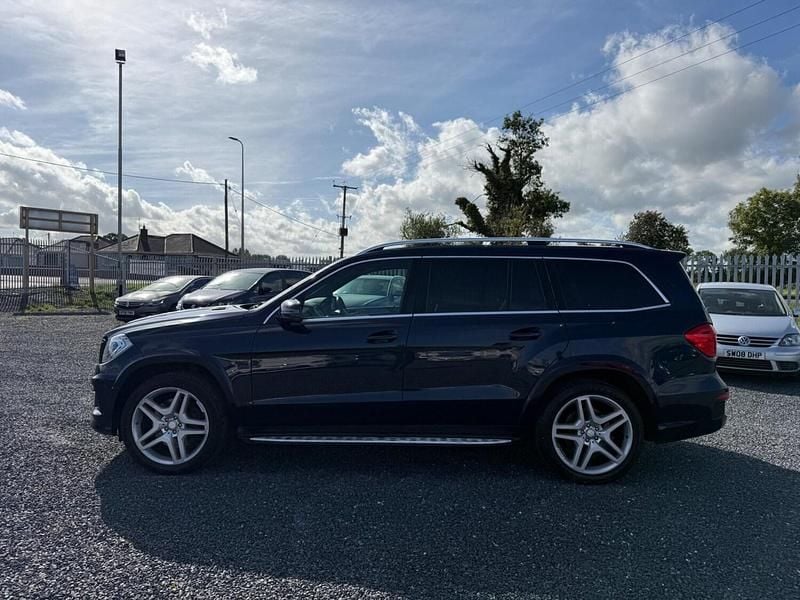 Blue Used 2015 Mercedes GL350 AMG SUV | £15,995 (Fair price) - Image 1/4