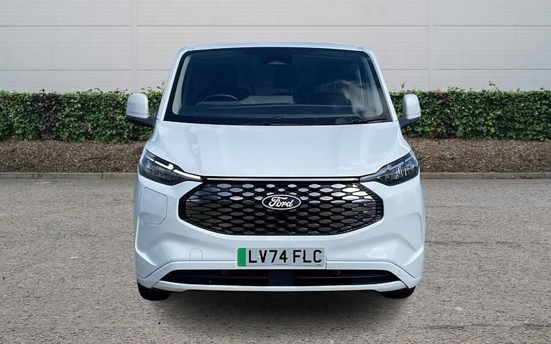 Used Ford Transit Limited 100 kW (136 HP) 2025 Van