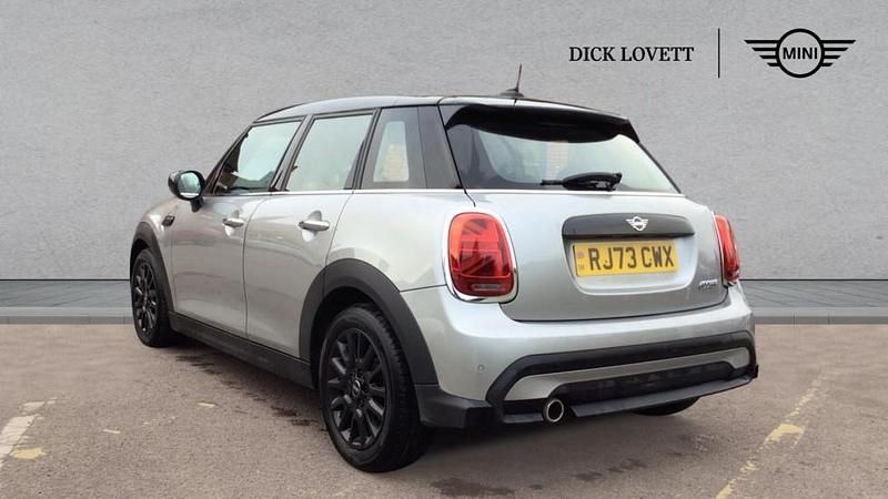 Used Mini Cooper Classic 134 HP (98 kW) 2023 Silver Hatchback
