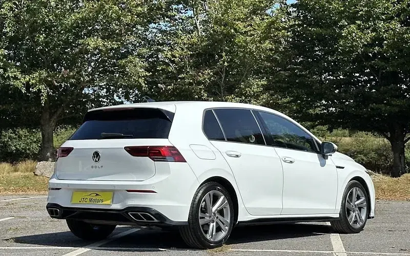 Used VW Golf VIII R-line 150 HP (110 kW) 2024 Hatchback