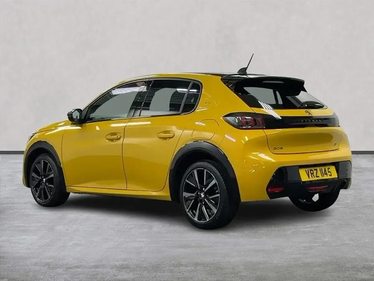 Used Peugeot 208 GTi 100 HP (73 kW) 2023 Yellow Hatchback