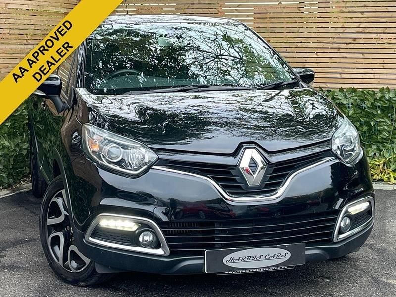 Used Renault Captur Dynamique 90 HP (66 kW) 2017 Black SUV