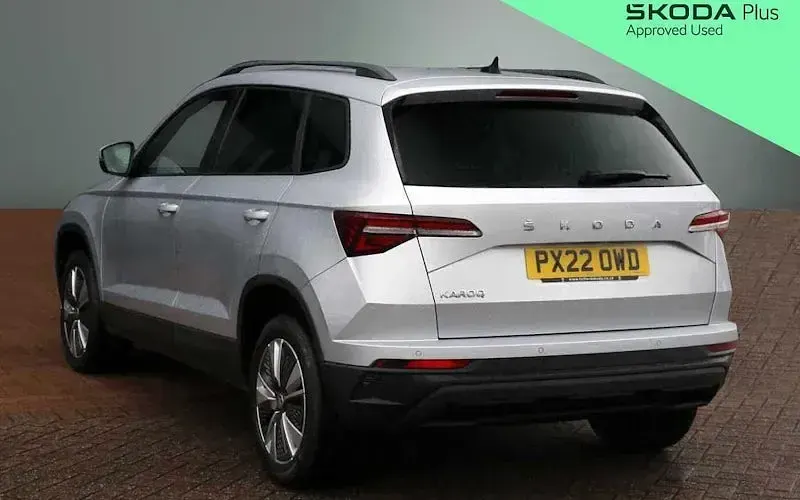 Used Skoda Karoq SE Drive 150 HP (110 kW) 2022 Brilliant silver metallic SUV