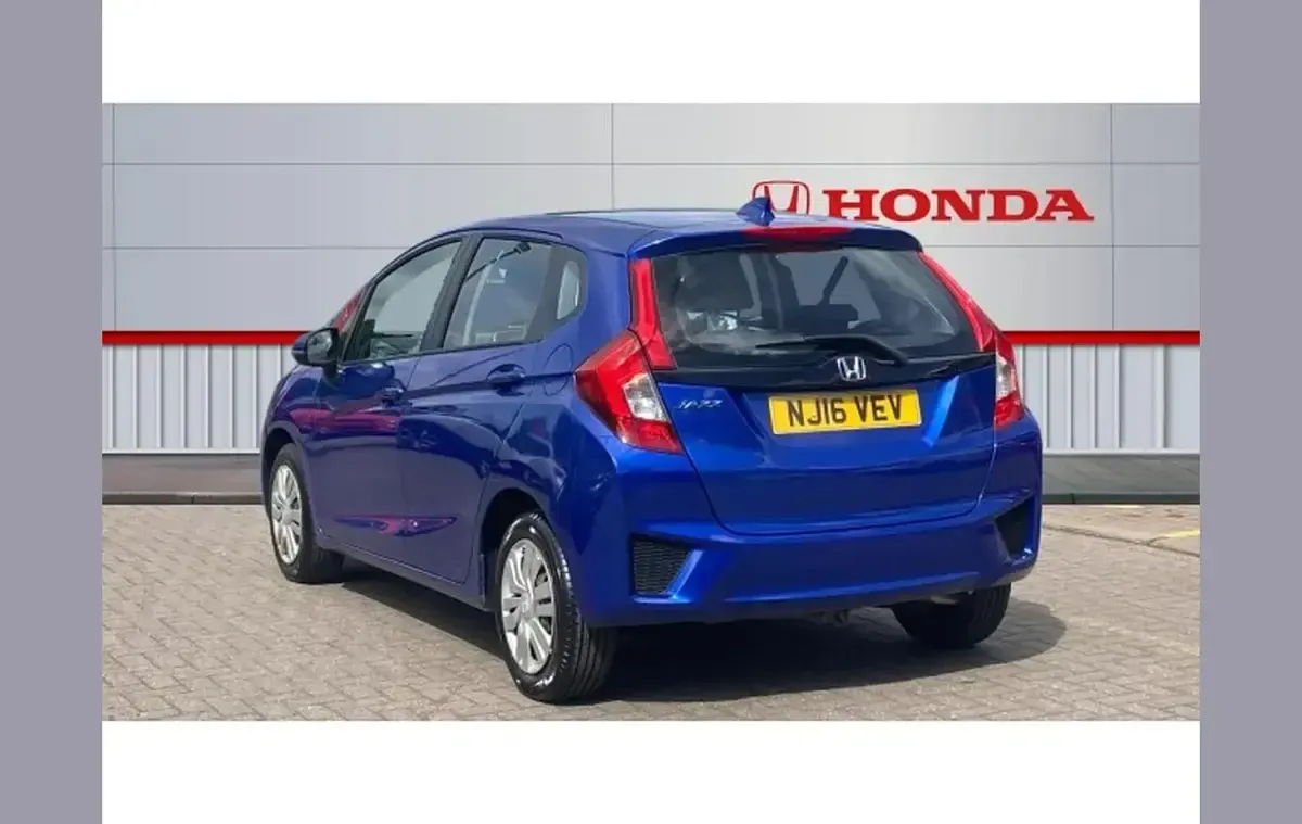 Used Honda Jazz S 102 HP (75 kW) 2016 Blue Hatchback