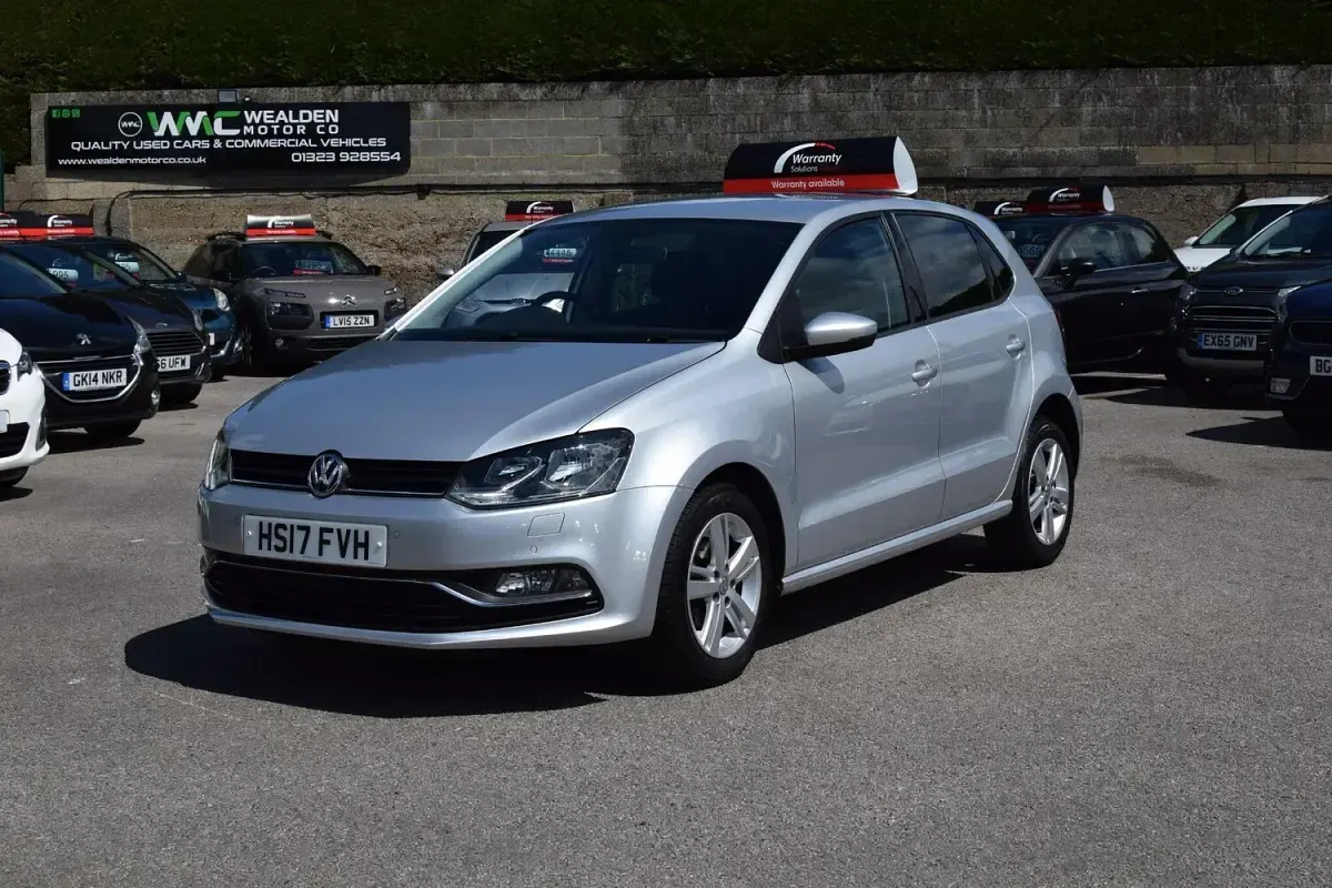 Used VW Polo Edition 90 HP (66 kW) 2017 Silver Hatchback
