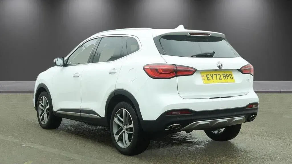 Used MG HS Exclusive 162 HP (119 kW) 2023 White SUV