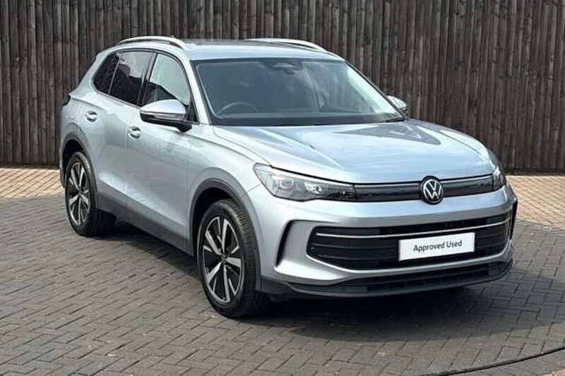 Used 2024 VW Tiguan Match SUV | £28,999 (Good price) - Image 1/4