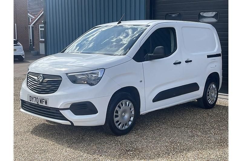 Used Vauxhall Combo Sportive 100 HP (73 kW) 2020 White MPV