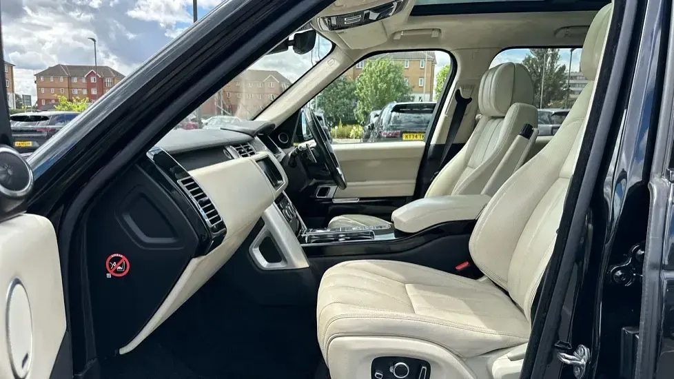 Used Land Rover Range Rover Autobiography 258 HP (189 kW) 2017 Black SUV