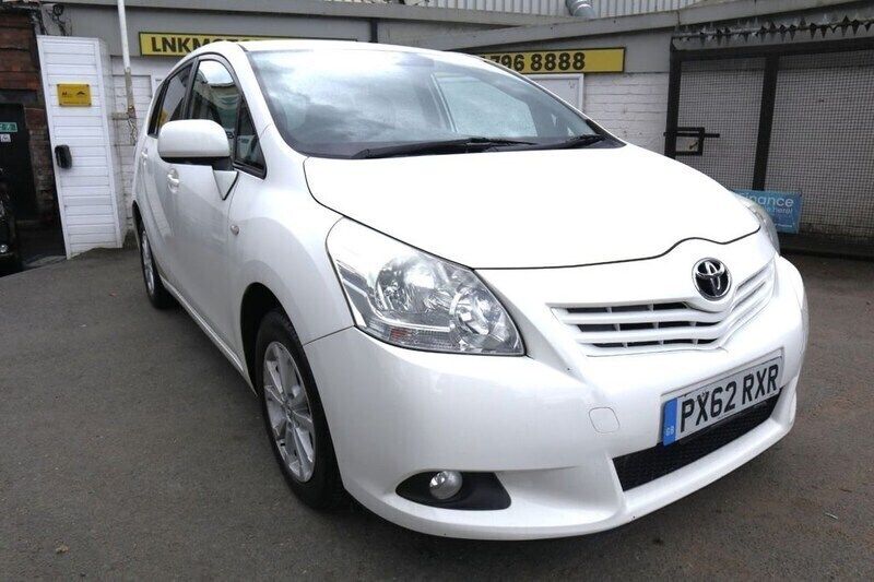 White Used 2012 Toyota Verso MPV | £3,595 - Image 1/4